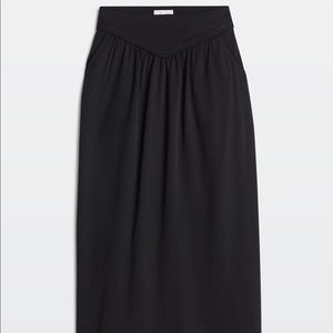 NWT Wilfred Gabrielle Skirt in Black